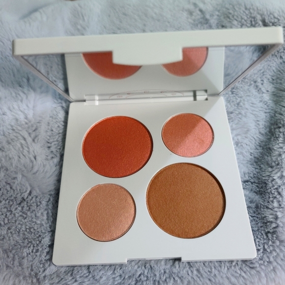 Becca Sunsetter Face Palette - Picture 1 of 3
